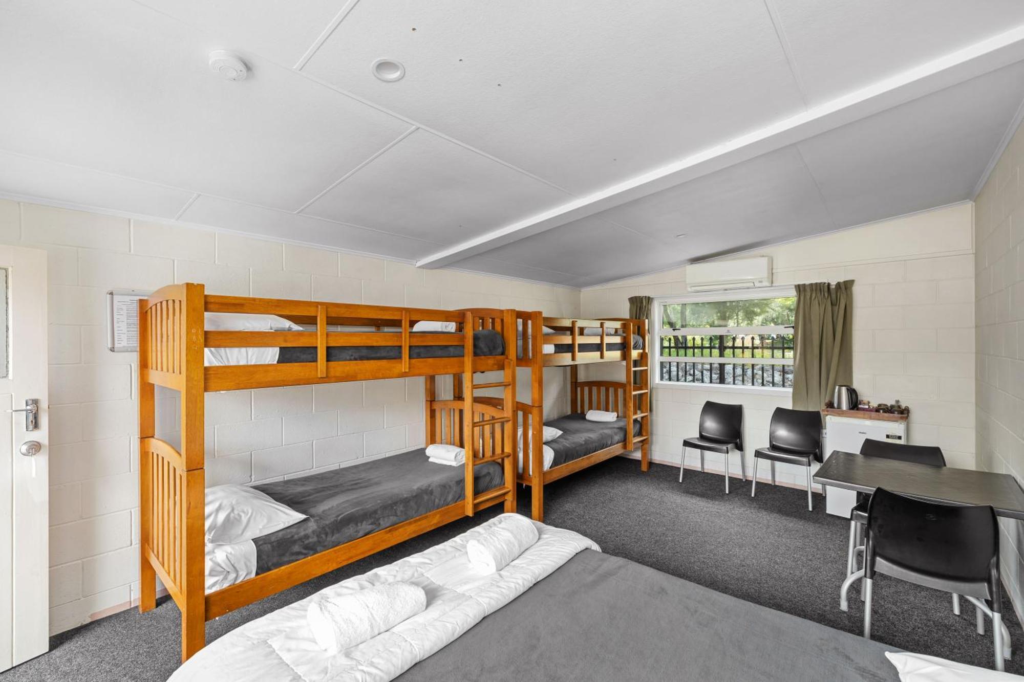 Mawley Holiday Park マスタートン エクステリア 写真